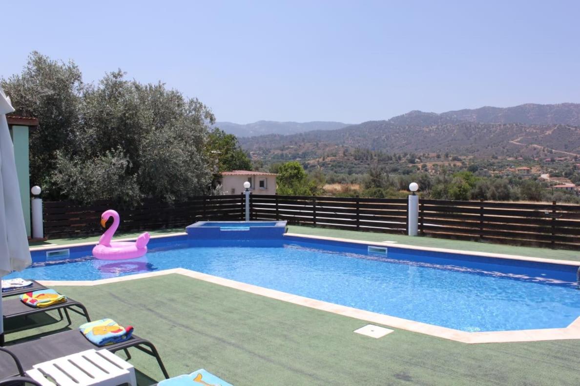 Yiannos House Vila Evrykhou Exterior foto
