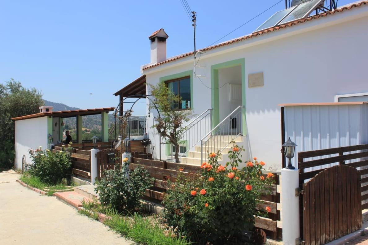 Yiannos House Vila Evrykhou Exterior foto